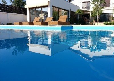 piscina-din-beton-cu-skimmer
