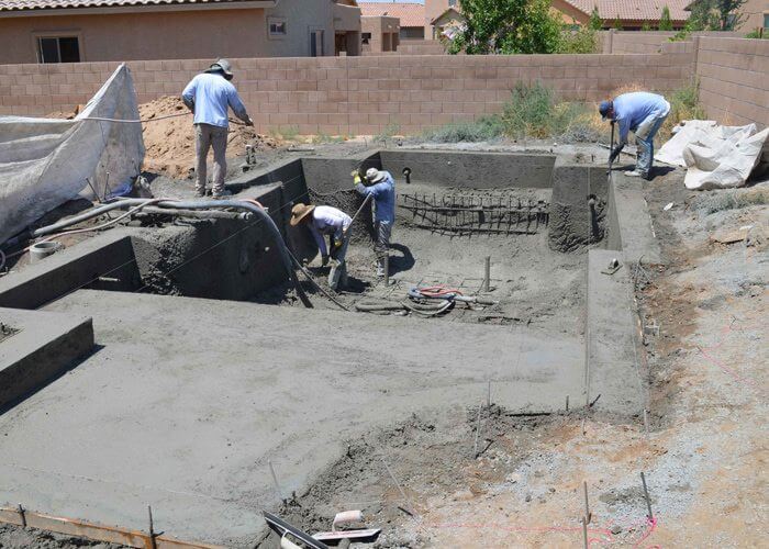 constructie piscina in regie proprie